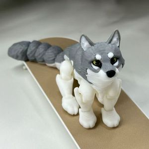Loup articulé imprimé en 3D, pièce de collection, objet décoratif, anti-stress, cadeau personnalisé, loup articulé et posable - Product Image 1
