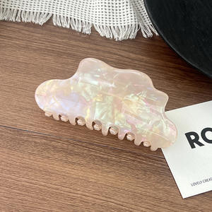 مشبك شعر أسيتات على شكل سمكة قرش بطول 10 سم بأسلوب أوروبي وأمريكي للاستخدام اليومي للفتيات وإكسسوارات الشعر النسائية - Product Image 4