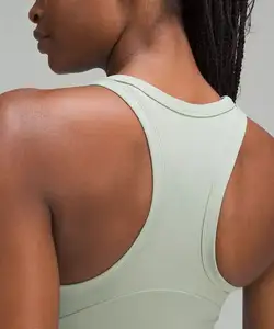 Haut sans manches léger de couleur unie à la mode OEM, débardeur moulant à la taille pour femmes