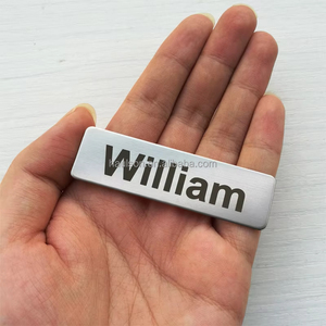 เข็มกลัดส่วนตัวขนาด70*20มม. ป้ายป้ายชื่อตัวอักษรสลักด้วยเลเซอร์เข็มกลัดติดกล่องจดหมายแบบแม่เหล็ก - Product Image 6