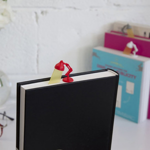 Creative Personalized 3D Bookmarks Fun Promotion Novel Student Office Reading Pager Lamp Bookmark