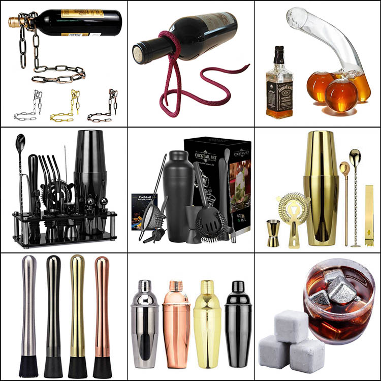 Үлкен дөңгелек бөкселері бар жалаңаш әйелдер ит стилі