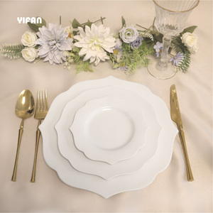 Nuevo Juego de Platos de Porcelana Fina con Diseño de Flores de Monzún para Hoteles Cinco Estrellas, Platos Base Decorativos para Bodas - Product Image 1