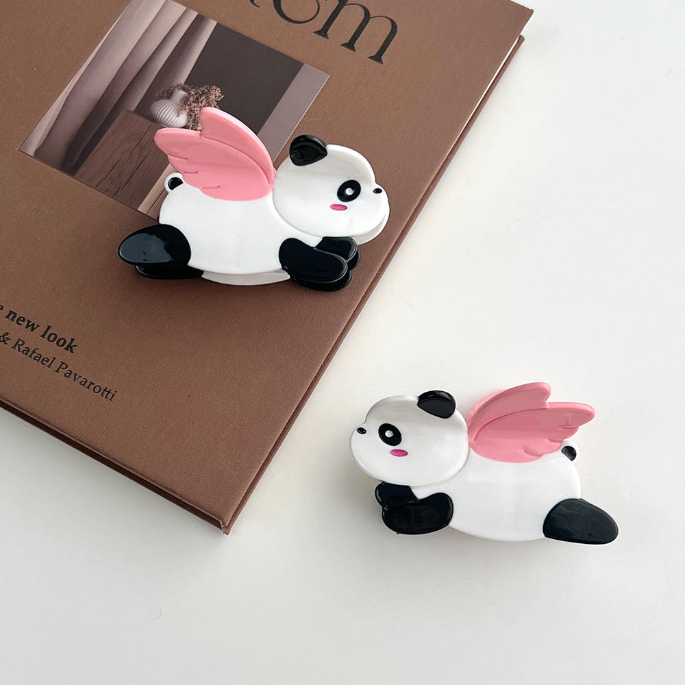 New Cute Sweet Simple Versatile Flying Panda Hair Clip Acetate Claw Clip for Women Cartoon Animal Headwear Accessories