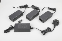 Adaptateur d'alimentation universel IP67 12V/24V 1.5A/2.5A réglable AC/DC 50-60Hz pour ordinateur portable