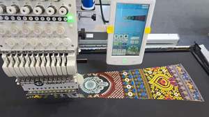 Certification CE 500*1200mm Machine à broder à tête unique couture informatisée avec le <span class=keywords><strong>logiciel</strong></span> de <span class=keywords><strong>broderie</strong></span> <span class=keywords><strong>Brother</strong></span> 1201 1501 - Product Image 2