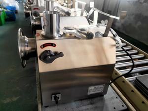 肉挽き機TK32ステンレス製電気商業用 - Product Image 2