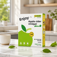 Boisson au vinaigre de cidre de pomme fermenté naturellement, saine, pure, brassée à partir de fruits, favorise la santé digestive et le bien-être quotidien