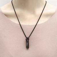 Collier urne cylindrique en acier titane noir avec gravure « Papa », pendentif crémation ouvrable avec une seule pierre CZ pour cendres et parfum