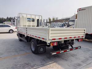 Camión de Carga de Plataforma Plana Reacondicionado SINOTRUK HOWO 4x2 RHD, 130HP, 10-13T, Suspensión de Ballestas, Diésel Usado, África - Product Image 6