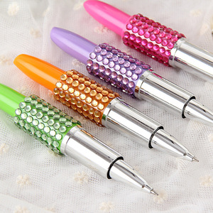 Penna all'ingrosso della cancelleria della scuola a forma di rossetto novità sfera Design 1.0mm in plastica larghezza di scrittura penna per rossetto colorata - Product Image 5