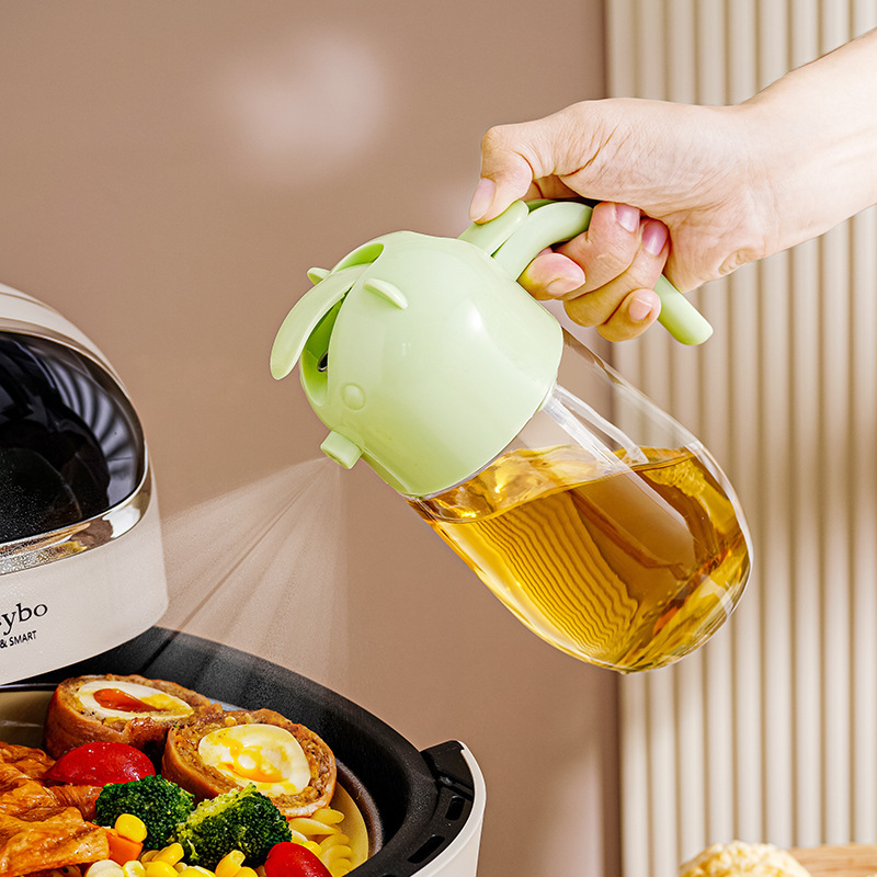 Green-spray/pour integrated oil pot-580ml