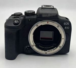Cámara sin Espejo Ca-non EO-S R10 Usada (Solo Cuerpo), 24.2MP, APS-C, Montura RF, Obturador Electrónico de 23 fps, 4K UHD 30P, para Vlog y Fotografía - Product Image 1