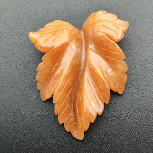 OEM Extravagant Finely crafted Red Aventurine 18mm-33mm Color Gem Red Stylish Leaf For Holiday Gifts - Product Image 4