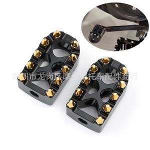 โมชาร์ก ที่วางเท้าเปลี่ยนเกียร์มอเตอร์ไซค์ สีดำและโครเมียม พร้อมหนามสีทอง สำหรับฮาร์เลย์ เดวิดสัน ไดน่า แฟตบอย ไกลด์ XL883 - Product Image 5