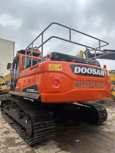 Excavatrice hydraulique d'occasion DOOSAN DX300LC-9C de 30 tonnes, de pointe, pour le déchiquetage précis des zones inondées - Product Image 6