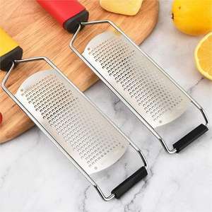 Râpe à fromage multifonction en acier inoxydable avec brosse, zézette manuelle pour <span class=keywords><strong>citron</strong></span>, chocolat, gingembre, ail, fruits et légumes, facile à nettoyer - Product Image 3