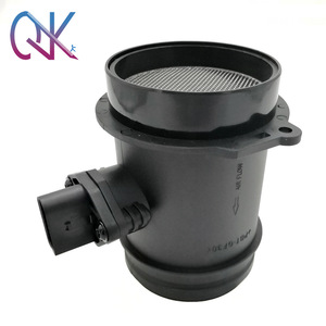 เครื่องวัดการไหลของอากาศ 70 มม. เส้นผ่านศูนย์กลางภายใน สำหรับออดี้ A4 A8 เซ็นเซอร์ MAF เกียร์อัตโนมัติ - Product Image 2