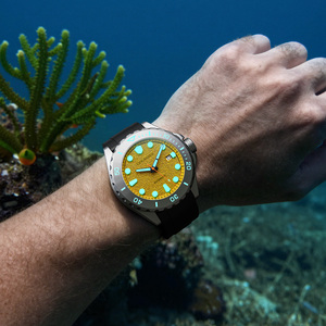 Orologio Subacqueo Sportivo da Uomo D0382GS con Cassa in Titanio DLC, Impermeabile 500M, Automatico con Valvola per Elio, Movimento Miyota 8215, Cinturino in FKM - Product Image 5