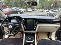 Zotye T700 d'occasion 2017 1.8T Automatique SUV LHD 5 places 177 CV Toit ouvrant panoramique Sièges en cuir Voiture pas chère