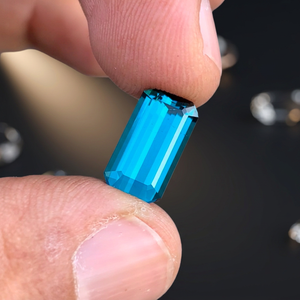 Turmalina Indicolita Azul Neón de 4.63 CT, Corte Excelente, Claridad Lupa, Tratamiento Natural, Procedente de Afganistán - Product Image 3
