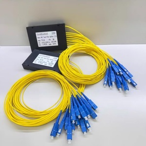 กล่องแยกสัญญาณไฟเบอร์ออปติกคุณภาพสูง 16 ทาง แบบ ABS 1*16 SC/UPC ซิงเกิลโมด ซิมเพล็กซ์ กล่อง ABS PLC Splitter พร้อมหัวต่อ SC/UPC - Product Image 1