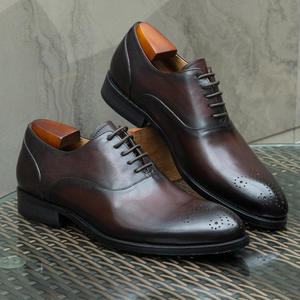 Chaussures habillées en cuir pour hommes, grandes tailles, style Oxford, décontractées, noires, faites à la main, collection 2026 - Product Image 1