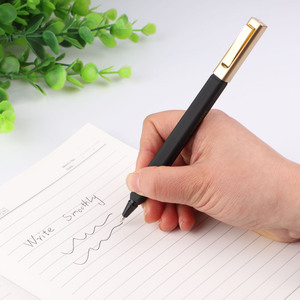 Stylo bille promotionnel de luxe classique à clip en caoutchouc, écologique, séchage rapide, sérigraphié, avec logo personnalisé – Offre spéciale - Product Image 4