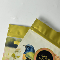 Sachet d'emballage alimentaire OEM, pochette verticale finition métallique argentée pour noix, granola, épices en poudre, sac Mylar refermable avec aluminium
