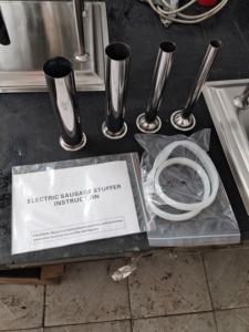 Machine de remplissage de <span class=keywords><strong>poussoir</strong></span> de <span class=keywords><strong>saucisse</strong></span> de machine électrique automatique de Stuffer de <span class=keywords><strong>saucisse</strong></span> - Product Image 5