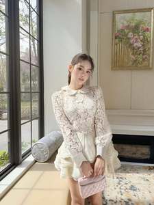 Robe Courte Élégante en Dentelle à Col Montant et Manches Longues, Coupe Évasée, Idéale pour les Fêtes, Tissée, Couleur Unie, Fabrication Vietnamienne - Product Image 5