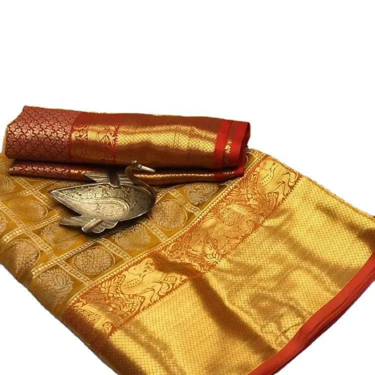 Banarasi Zijde Katoen Met Mooie Bloem En Jari Butta Werk Met Gouden Rand Sari Met Mooie Borduurblouse