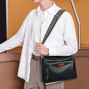 Sac à bandoulière/sac messager en cuir véritable pour <span class=keywords><strong>homme</strong></span>, <span class=keywords><strong>tendance</strong></span>, simplicité urbaine, mode décontractée, cuir de vachette de première qualité, pour les trajets quotidiens - Product Image 3