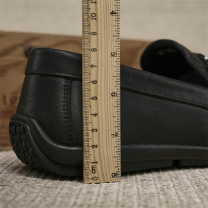 Mocasines de Piel con Estampado de Cocodrilo para Hombre, con Punta Redonda, Suela de Goma Ligera, Zapatos Casuales para Conducir - Product Image 2