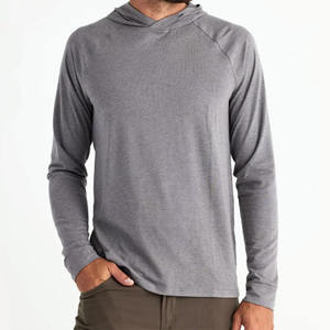 Sweat à capuche confortable en bambou avec trous pour les pouces dans les manches - Product Image 5