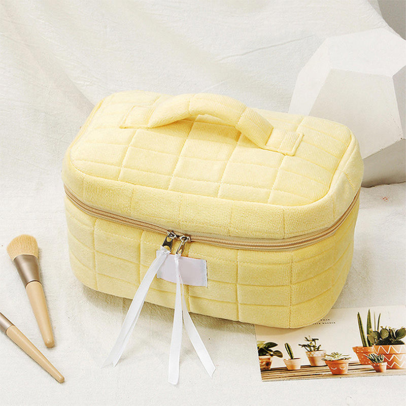 สีเหลือง