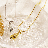 Ocean Series 18K chapado en oro de acero inoxidable Concha colgante collar cadena de eslabones serpiente Clip cuenta para fiestas joyería de estilo caliente
