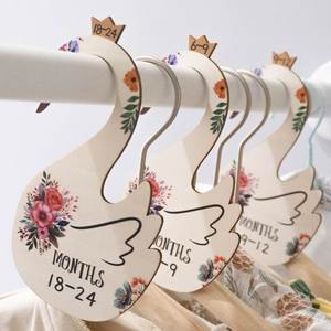 Wholesale Cartoon Swan Wooden Baby <b>Clothes</b> Divider <b>Tag</b> Wood Modern Art Hanging <b>Tag</b> Newborn <b>Clothes</b> Classification - Product Image 1