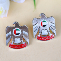 Épinglette en métal argenté en forme d'aigle, épinglette en émail du Moyen-Orient, épinglette de revers avec drapeau de pays arabe, souvenir personnalisé