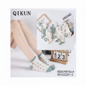 Calzini Casual sportivi in cotone pettinato da donna taglia unica traspirante personaggio dei cartoni animati ricamato usa e getta per l'inverno - Product Image 1