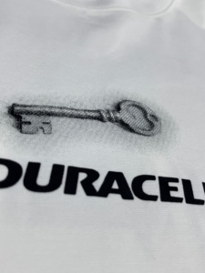 Camiseta Blanca Extra Grande para Hombre, 100% Algodón Tejido, Estampado Gráfico con Personaje <span class=keywords><strong>DURACELL</strong></span>, Cuello Redondo, Manga Corta, Estilo Chino - Product Image 3