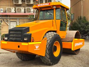 Compacteur routier DYNAPAC CA362D d'occasion, moteur d'origine, forte capacité de compactage, prêt à l'exportation - Product Image 4