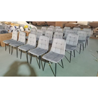 Chaise de salle à manger en velours moderne de haute qualité avec pieds en métal, mobilier de salle à manger écologique, chaise de salle à manger en velours gris crème