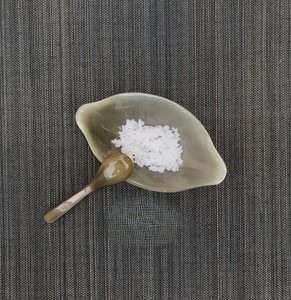 Tazón de cuerno hecho a mano, cuchara, técnica pulida, ideal para servir aperitivos, salsas, postres, acabado liso, comedor orgánico esencial - Product Image 1