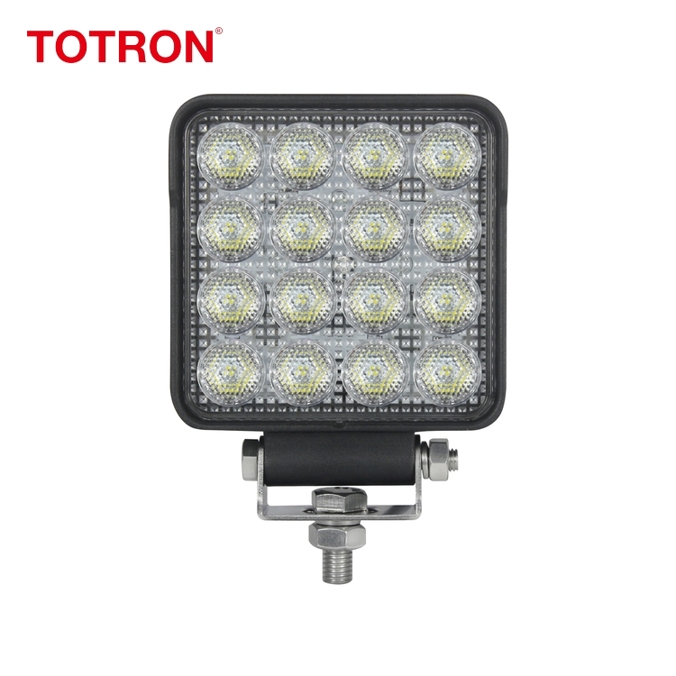 24W 6000K Flood Beam Square IP67 Water-Proof LED Work Light for Excavator Bulldozer