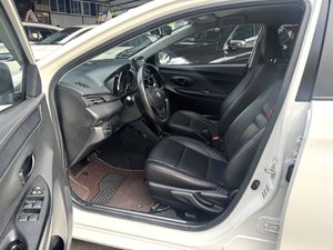 Voitures d'occasion pas chères à vendre <span class=keywords><strong>Toyota</strong></span> <span class=keywords><strong>Yaris</strong></span> L <span class=keywords><strong>2021</strong></span> Blanche 1.5L Automatique LHD Essence Berline - Product Image 5