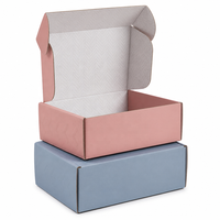Boîte d'expédition en carton kraft recyclable personnalisée avec gaufrage et pelliculage mat pour le commerce électronique et la vente au détail
