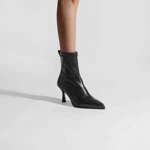 Bottines chaussettes à talon aiguille et bout pointu pour femme, en daim/cuir avec embout contrastant, idéales pour les soirées et les rendez-vous galants - Product Image 5