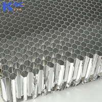 Noyau en nid d'abeille en aluminium micro-perforé de 8 mm d'épaisseur, de qualité supérieure, résistant à l'eau et respectueux de l'environnement