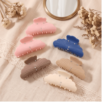 Elegante Pinza para el Cabello de Acetato de Celulosa con Diseño Festoneado y Decoración de Diamantes de Imitación para Fijar el Peinado de Mujer 221138